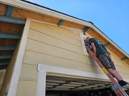 How To Choose The Right Materials for Your Siding Installation in 'Waynesville, NC